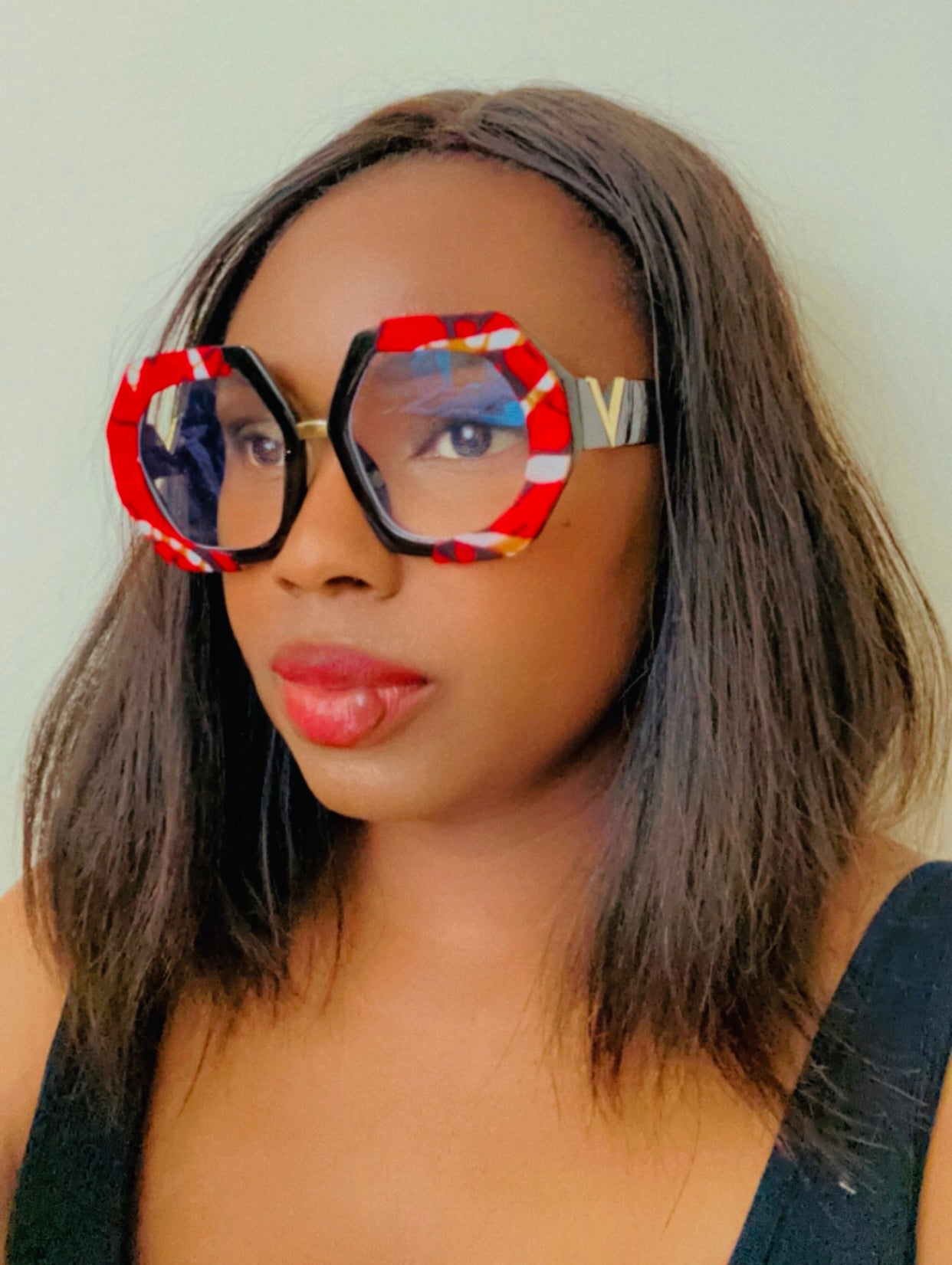 SUNGLASSES